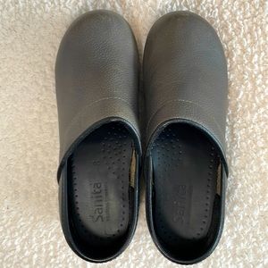 Sanita Leather Clog, Grey Size 36EU 6US